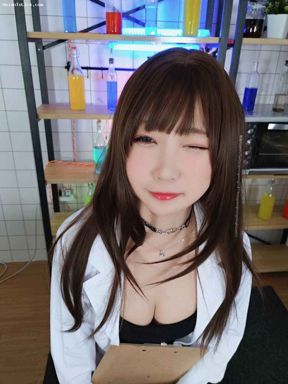 國產精品27頁